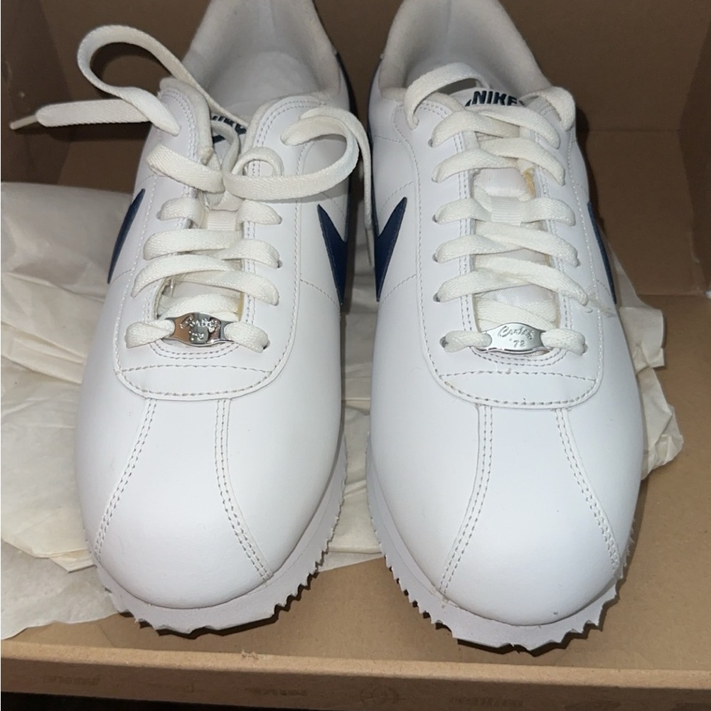 Nike Cortez Men's White and Navy Sneakers - Picture 6 of 7